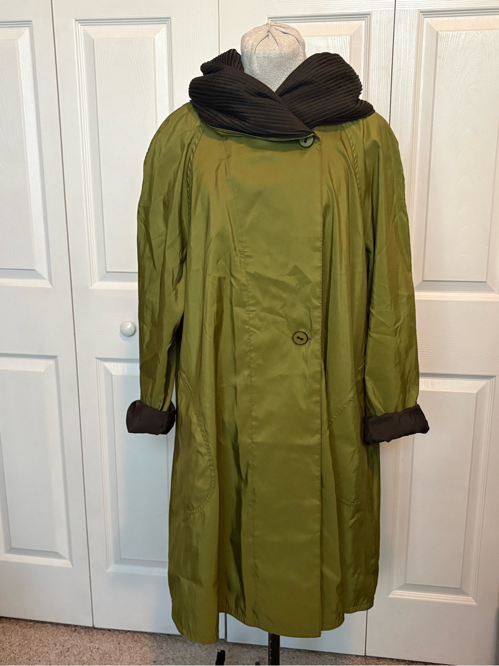 Reversible Mycra Pac Donatella Grass/Black Green Trench Coat Hood Collar Rain